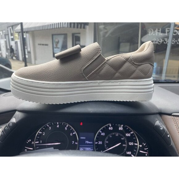 Clean Boss by Joy Women's Luxe Slip On Leather Bow Sneaker Latte 7 1/2 W - Picture 6 of 6